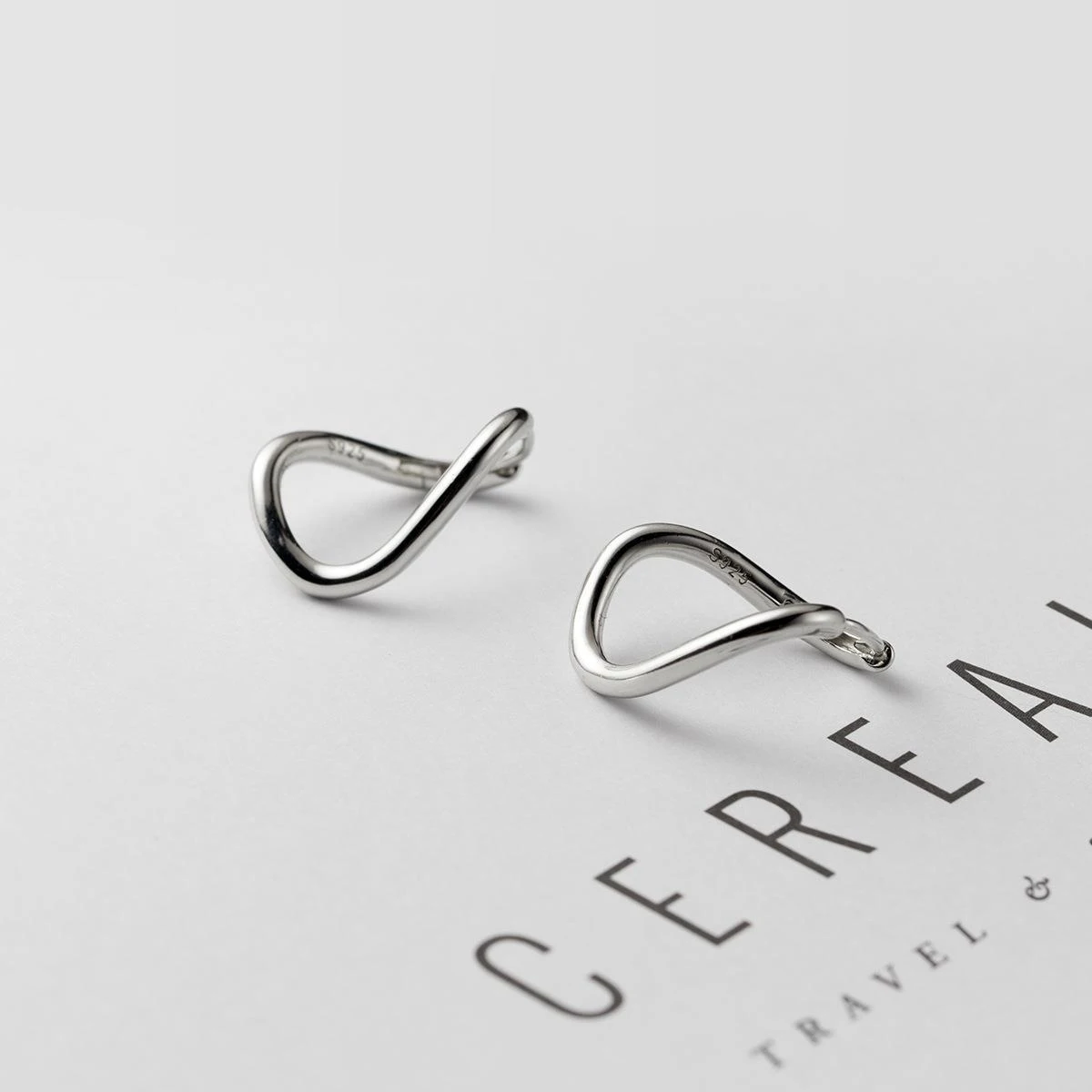 Modian 리얼  트렌디 기하학 라인 스터드 귀걸이 여성을위한 패션 미니멀리스트 귀 스터드 파인 쥬얼리 선물