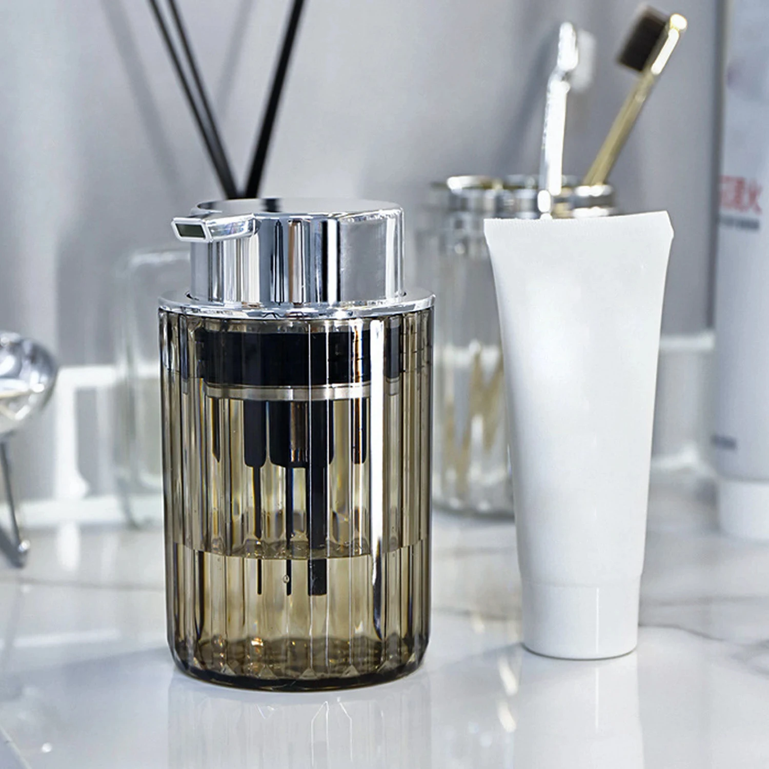 Hands Foaming Soap Dispenser for Bathroom Liquid Soap Mousse Bottle Refillable Kitchen Push-type Dish Soap Container