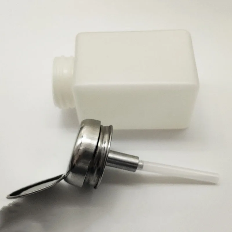 Рисунок 5 - Жидкий флакон для снятия лака для ногтей