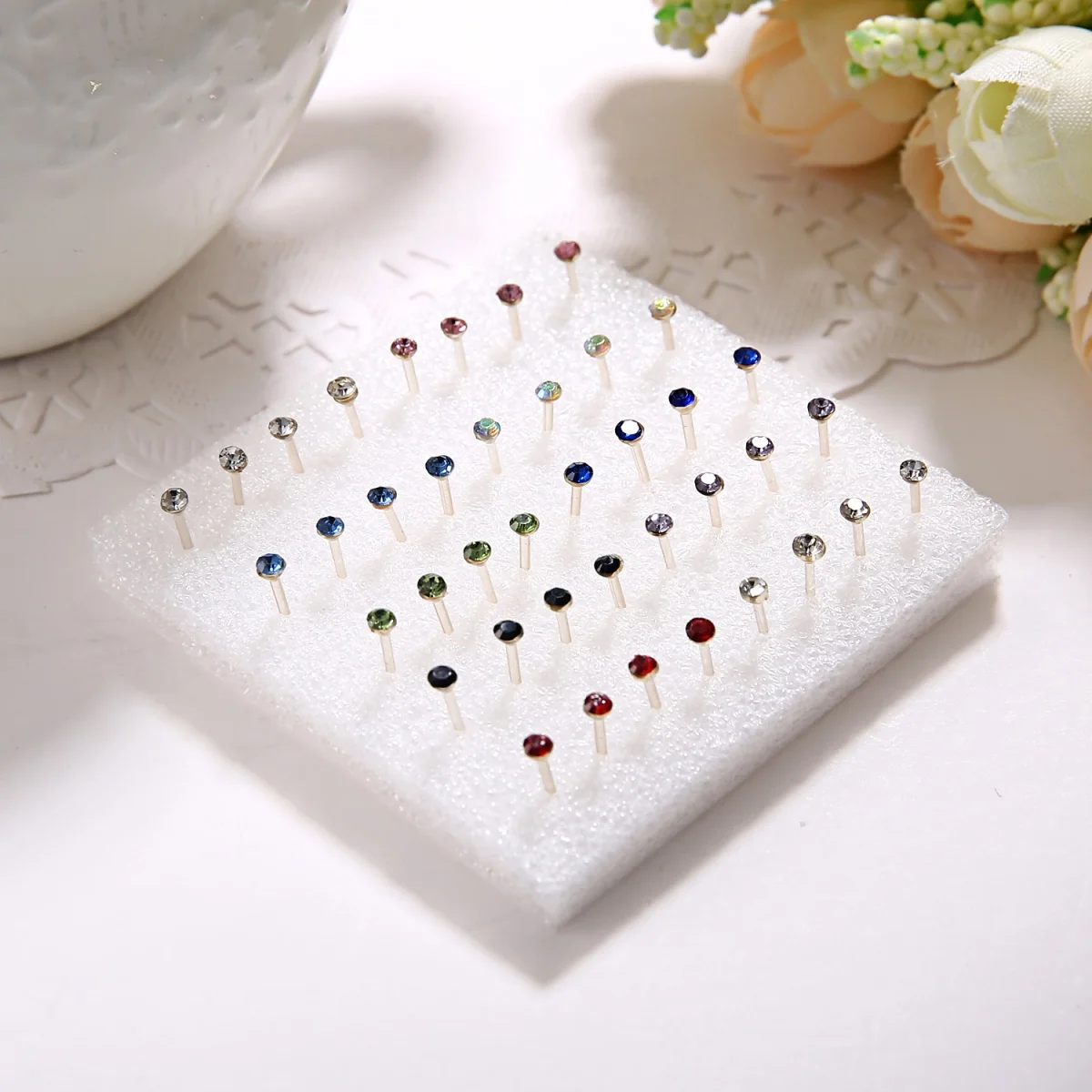 20-teiliges mehrfarbiges Strass-Ohrstecker-Set für Damen und Herren, minimalistische Kristall-runde Piercing-Ohrringe, Party- und Alltagsschmuck – Detail 3