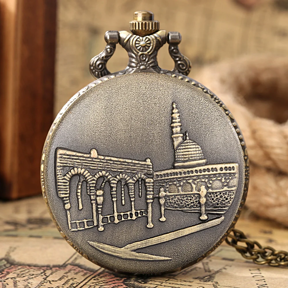 

Bronze Men Women Quartz Pocket Watch Necklace Slim Chain Vintage Style Castle Antique Nostalgic Unisex Pendant Clocks Souvenir