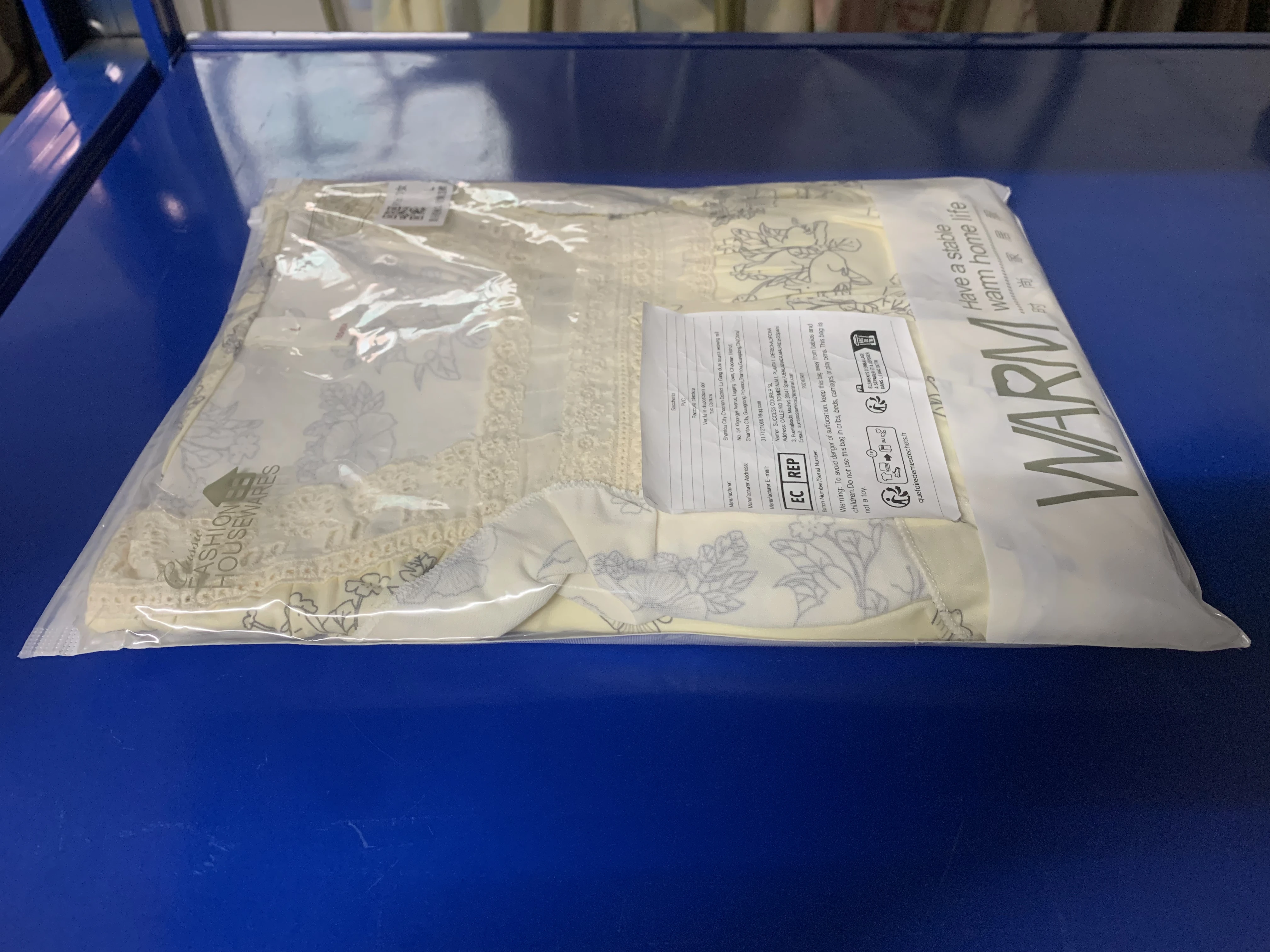 يمكن ارتداؤها كملابس خارجية ذات قيمة جمالية عالية...