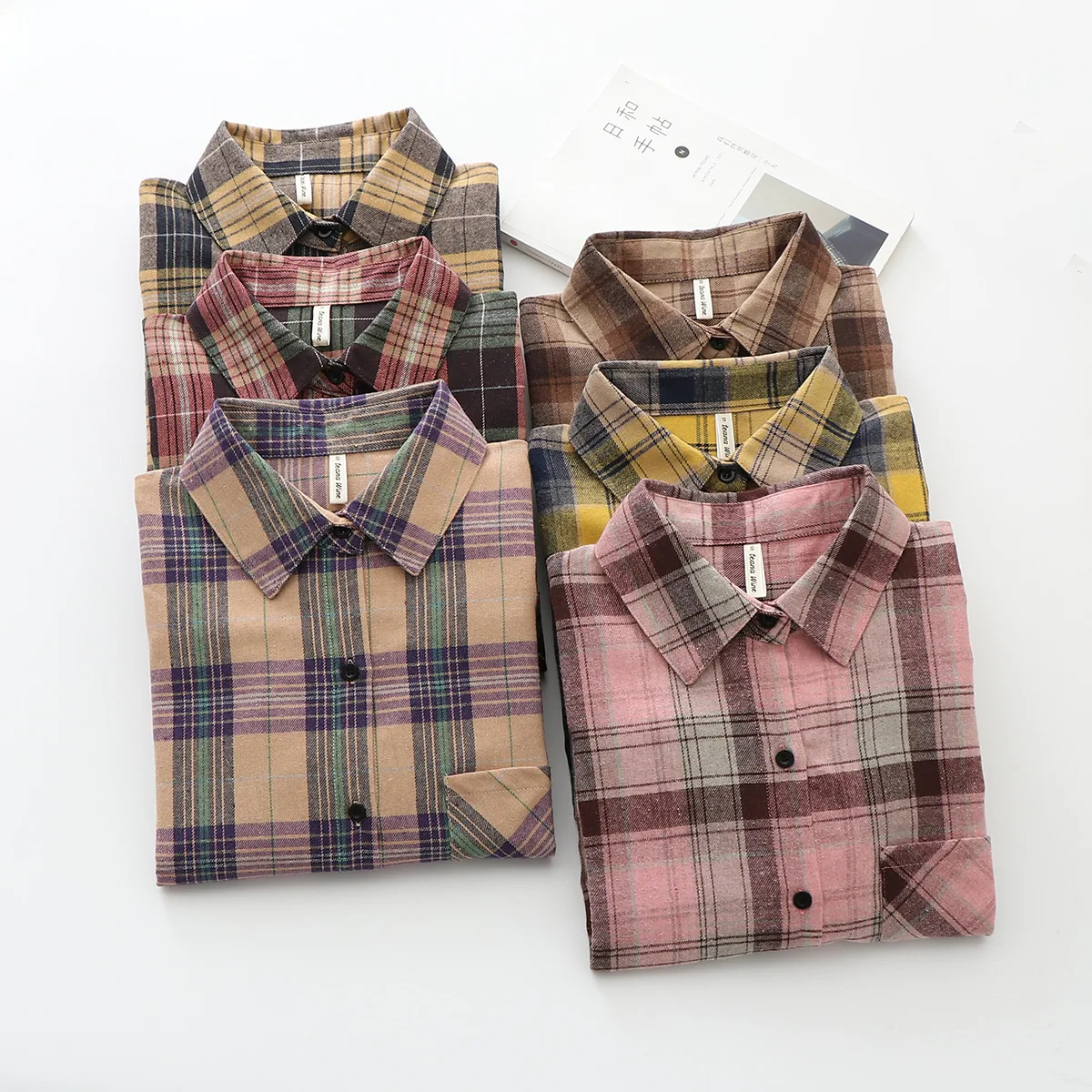 

2022 Spring Autumn Women Plaid Shirts Loose Blouses vintage Casual Female Tops Long Sleeve Woman shirts Clothes Blusas Factory