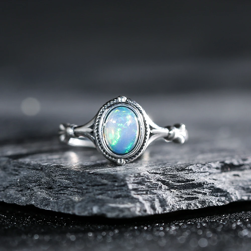 Bague 2 Doigts Ajustable Grise En Métal Allié Et Cristal – Taille 51/52 – Design Barrette