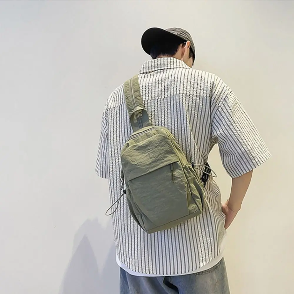 Zaino Casual Morbido da Esterno, Borsa a Tracolla Leggera in Nylon Tinta Unita, Zaino Monospalla per Uso Quotidiano - immagine 4