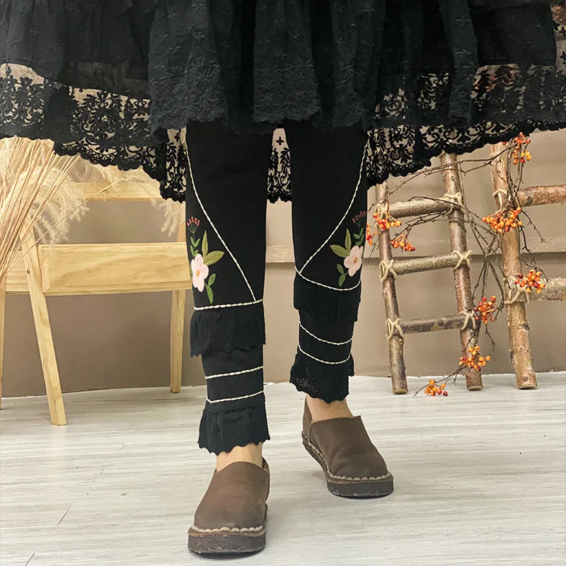 BunniesFairy 2022 Spring New Japan Mori Girl Kawaii Fairy Core Grunge Casual Flower Embroidery Leggings Cotton Linen Women Basic black capri pants