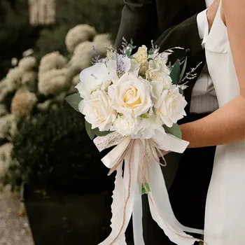 Elegante bouquet di rose artificiali per la sposa damigella d'onore Chic realistico fiori di nozze eterni utilizzati come damigella d'onore da sposa ﻿