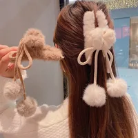 2026 Cute Plush Claw Clip Solid Plush Hair Claw Clip Fluffy Elegant Anti slip Hair Accessories Suitable for Women and Girls