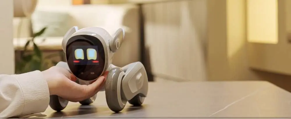 Loona Robot Intelligent Domestique