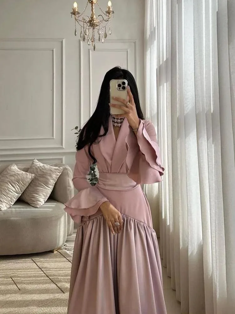 

Scoggins Dress Elegant Vintage Sweet Pink Ruffle V-Neck A-Line Customize Formal Occasion Prom Dress Evening Party Gowns