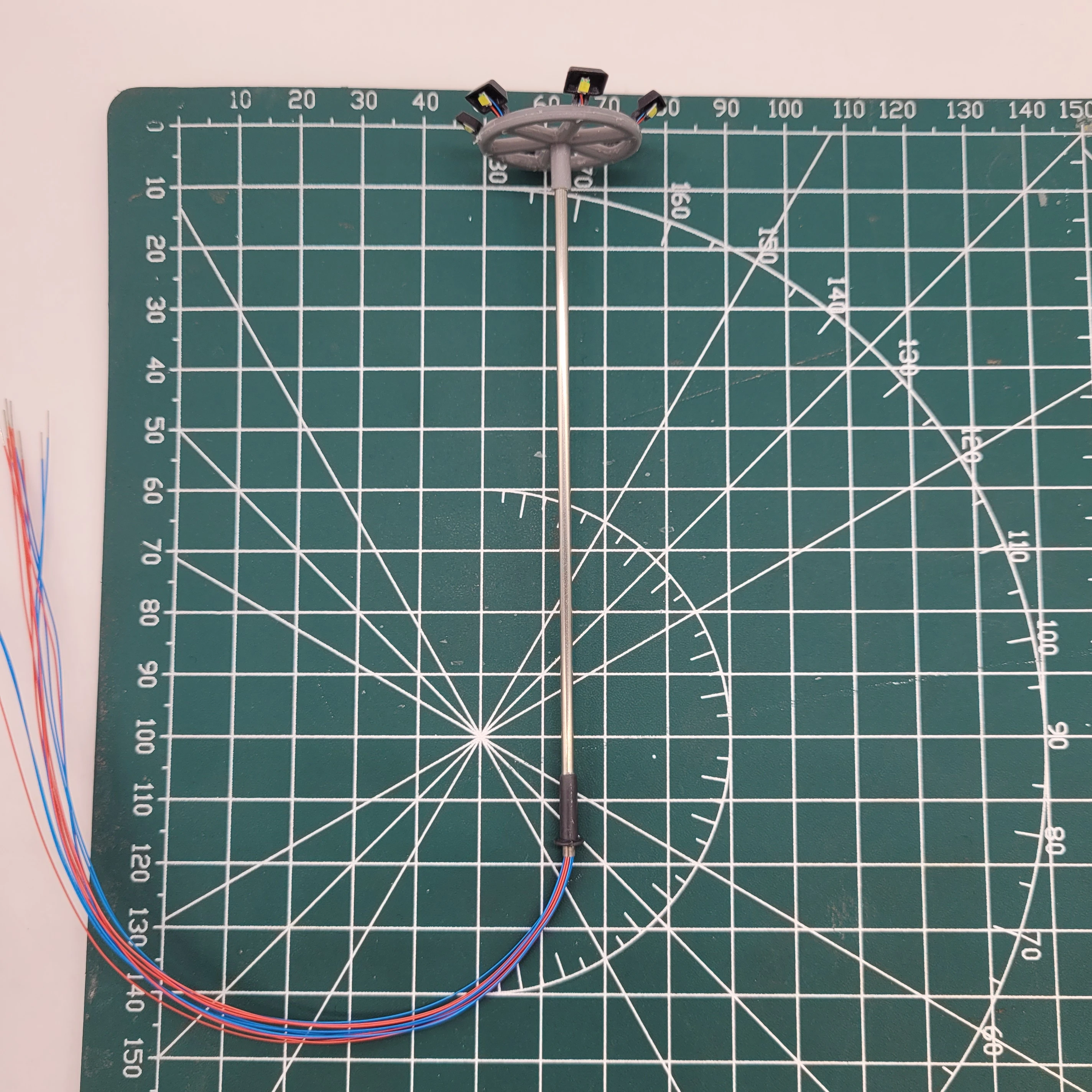 5 Lampioni Stradali In Scala 1/87 Con Luce LED Bianca, Per Modellismo Ferroviario E Diorami HO