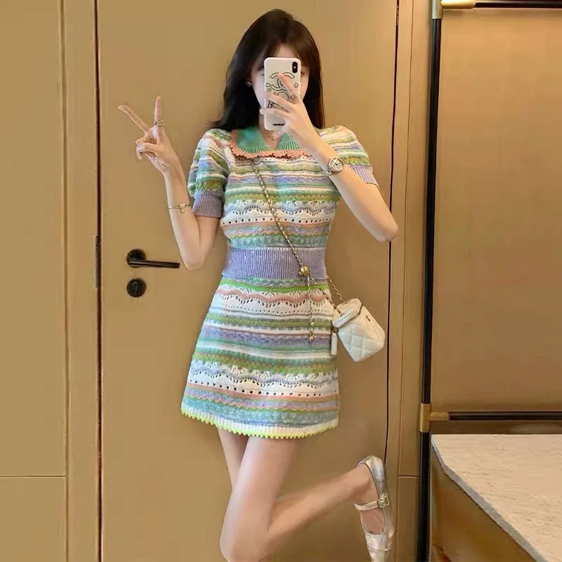 

Маленький очаровательный шикарный комплект для девушек, женский летний свитер, топы, новинка 2024, Женская темпераментная юбка для пожилых, комплект из двух предметов