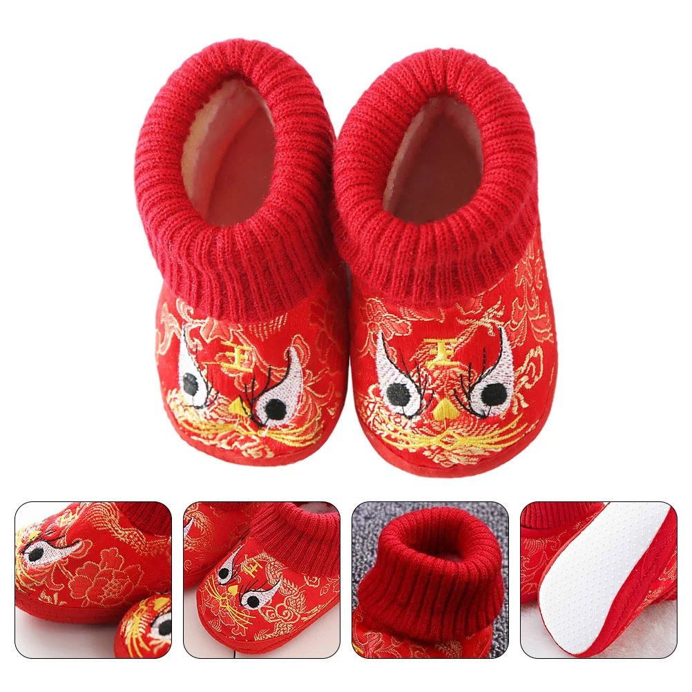

Holibanna Warm Baby Booties 1 Pair Chinese Baby Shoes Plush Soft Sole Shoes Embroidered Pattern First Walkers Shoes