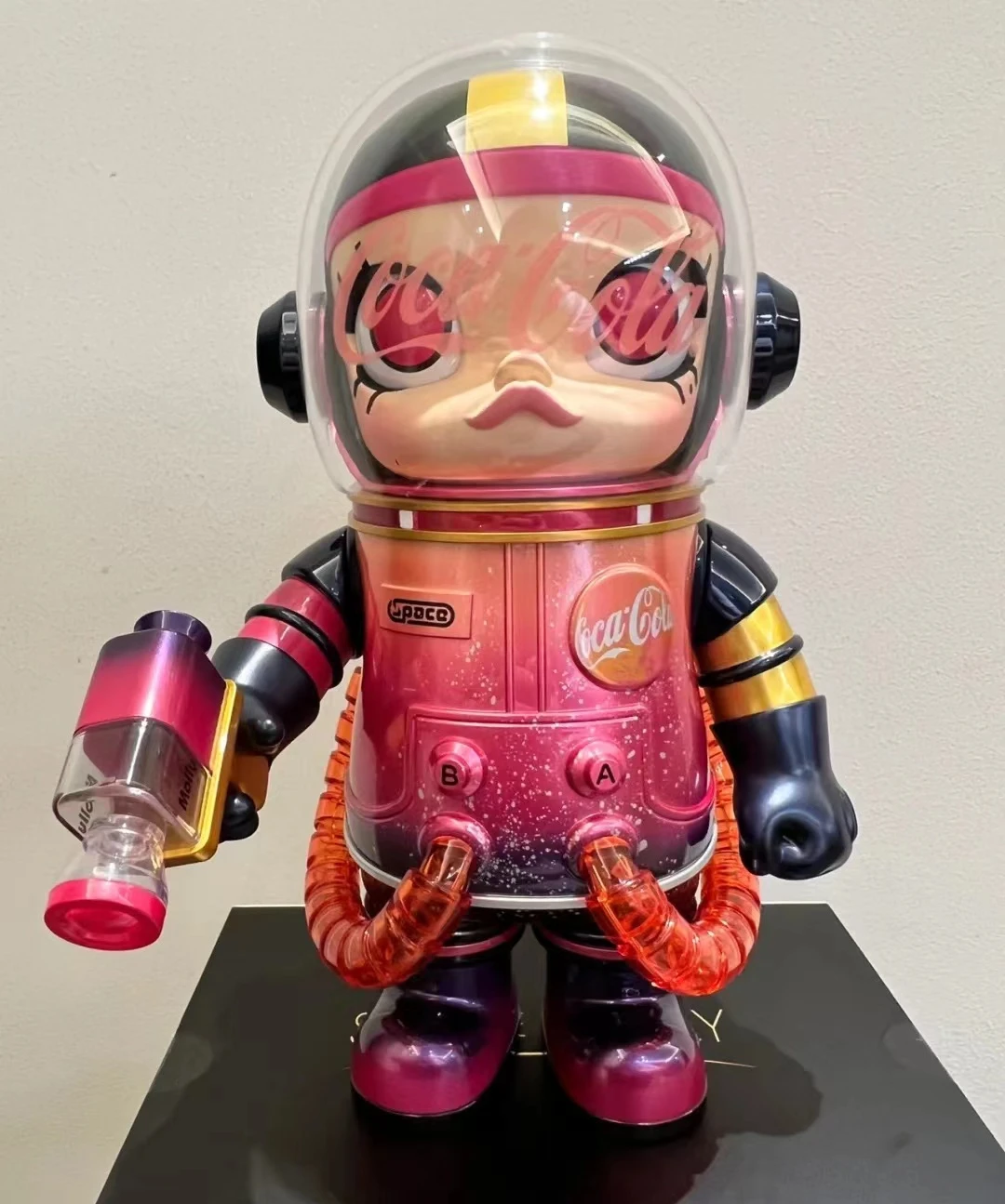 NEW POP MART Over The Moon MEGA SPACE MOLLY 400% Figure Toy Collaboration Extra Size Doll Designer Toy Home Decoration