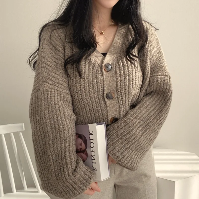 Autumn and Winter New V-neck Cardigan Women's Lantern Sleeve Sweater Fashion Casual Loose Short Knitted Jacket Elegant Knitwear