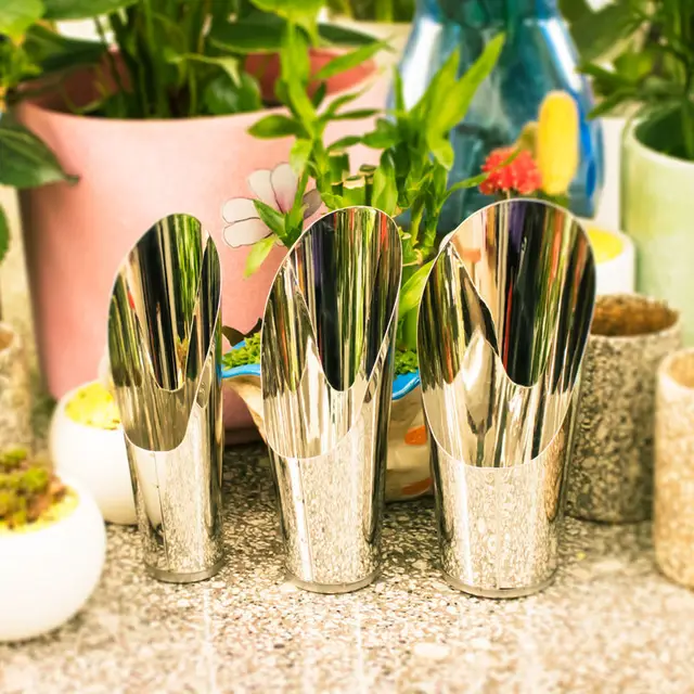 1 PC Stainless Steel Bucket Shovel Cultivation Bucket Succulent DIY Potted Bonsai Plant Helper Dig Soil Household Garden Tools 2