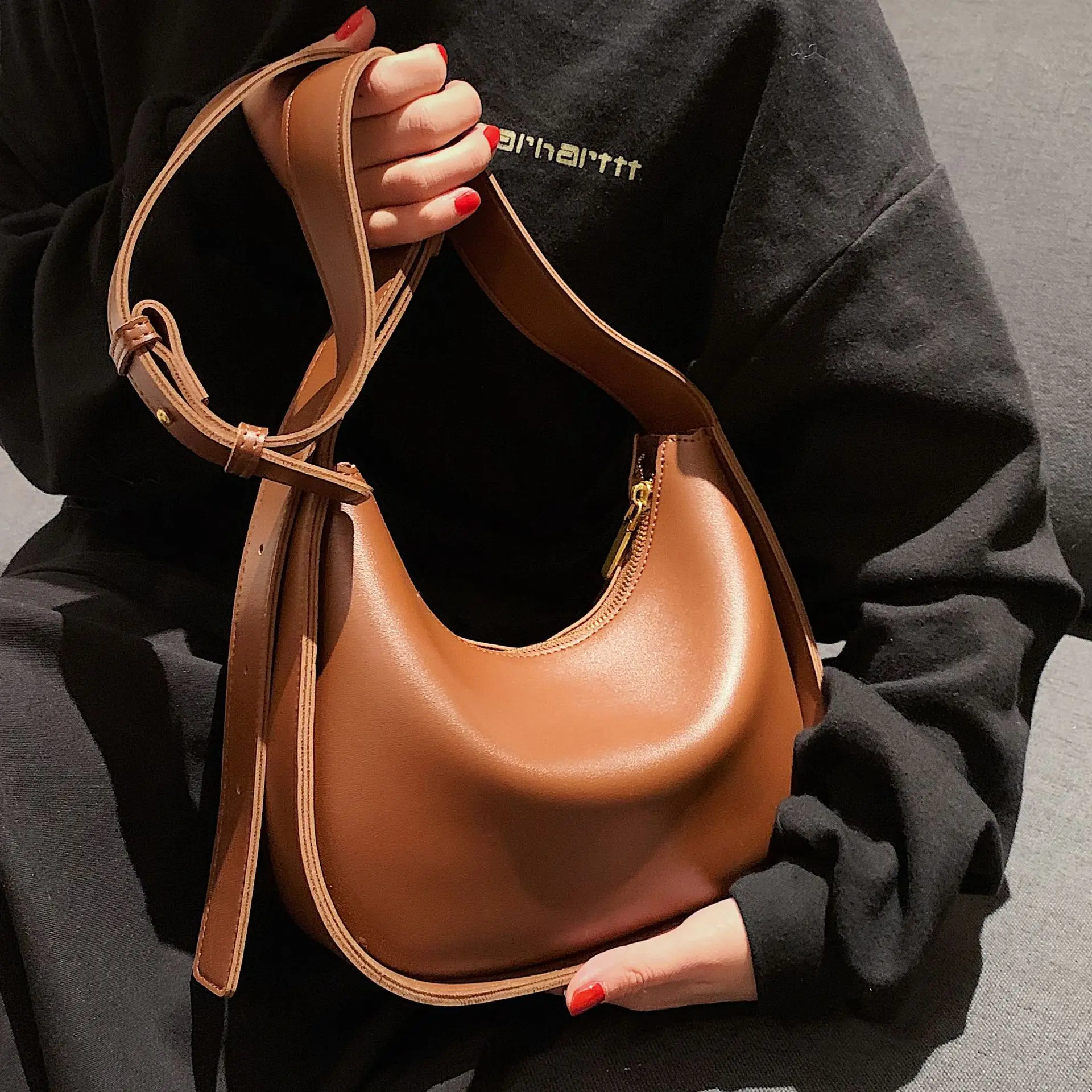 

New Women's Fashion Handbags Retro Solid Color PU Leather Shoulder Bag Casual Women Retro Saddle Bag Shopping Bags