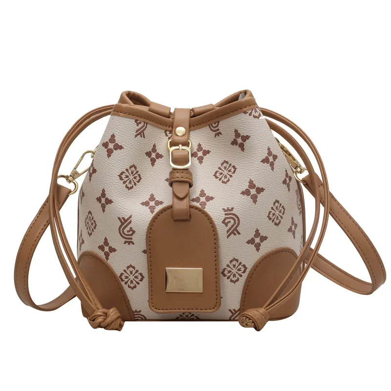 Popular 2024 New Fashion High Sense Shoulder Texture Niche Leisure Cross Body Bucket Bag