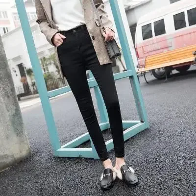 Black color thin section