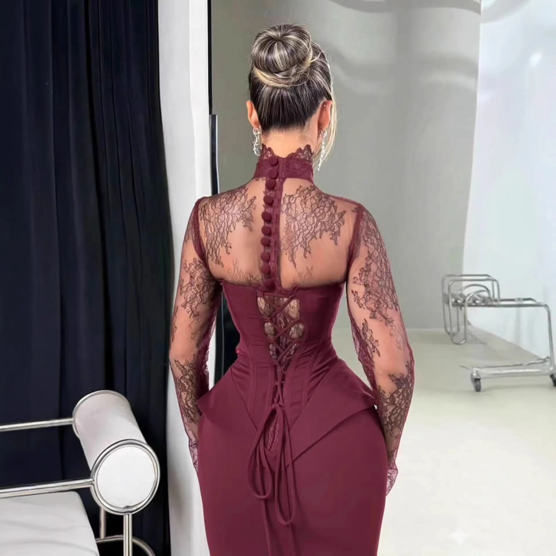 2026 New Lace Splicing Long Sleeve Slim Fit Gown Elegant Draped Tail Skirt Polyester Fabric Floral Pattern round Neck High Waist 5