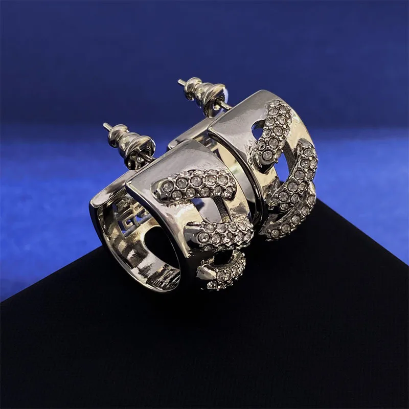 Personalized exaggerated C-shaped earrings