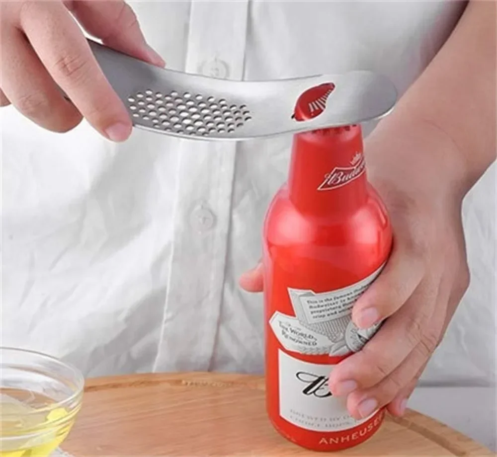 Kitchen gadget Curved Garlic Press Stainless Steel Multi-function Manual Garlic Creative Cloves Kitchen Garlic Press Tool - Image 2