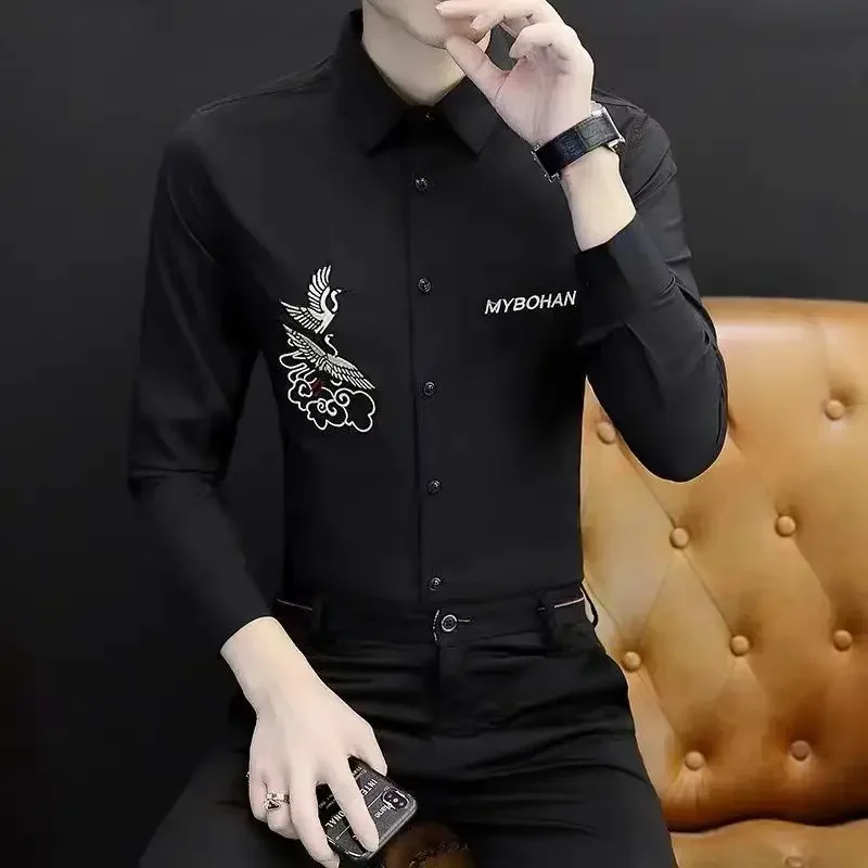 thumbnail image 1 of Camisas para hombre con estampado gráfico y estampado Camisa para hombre con estampado de lunares y botones Original Asia Diseñador Venta Moda 2024 Estética regular, 1 of 5
