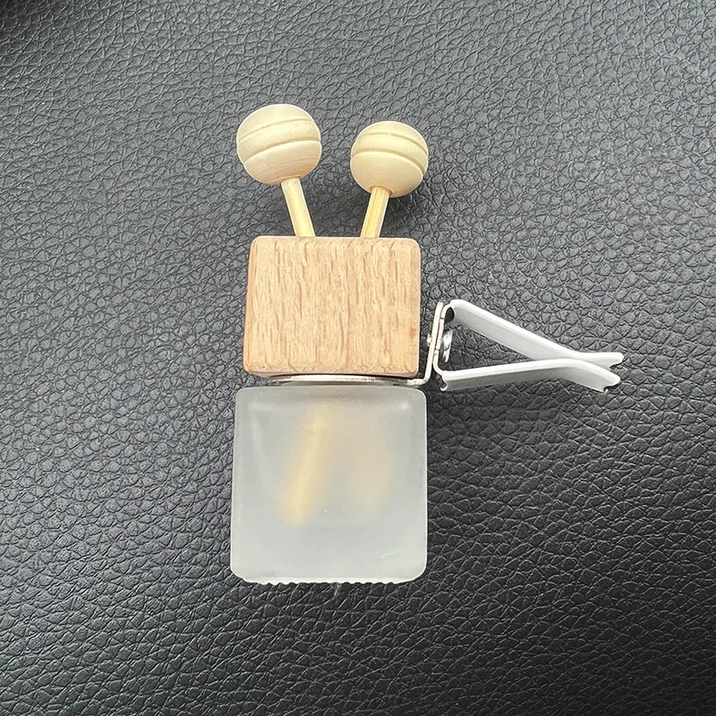 

Car Air Outlet Saliva Cube Perfume Bottle Air Conditioning Hole High-end Aromatherapy Empty Bottle Clip Car Interior Accessories