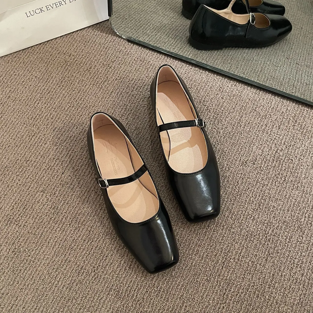 2024 Summer New Brand Women Flats Fashion Square Toe Shallow Mary Jane Shoes Soft Casual Ballet Shoes Slingback Shoes Black