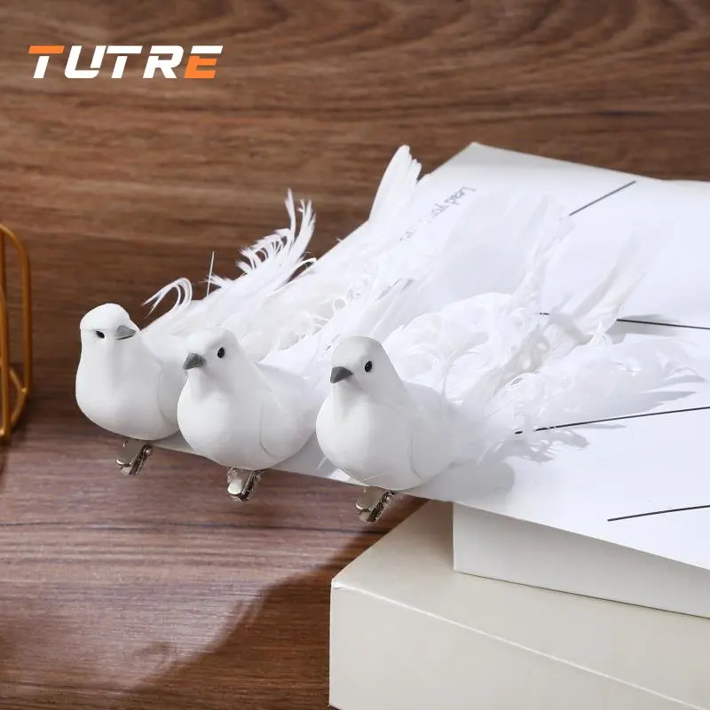 

4PC Artificial White Pigeon Plastic Feather Love Peace Doves Bird Simulation Figurines Home Table Garden Hanging Decoration Gift