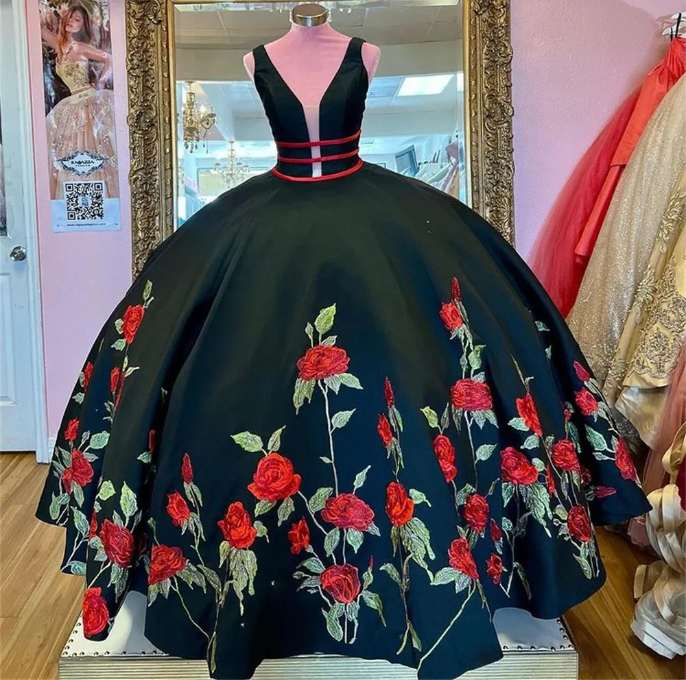 

Black Princess Quinceanera Dresses Ball Gown V-neck Satin Embroidery Sweet 16 Dresses 15 Años Mexican