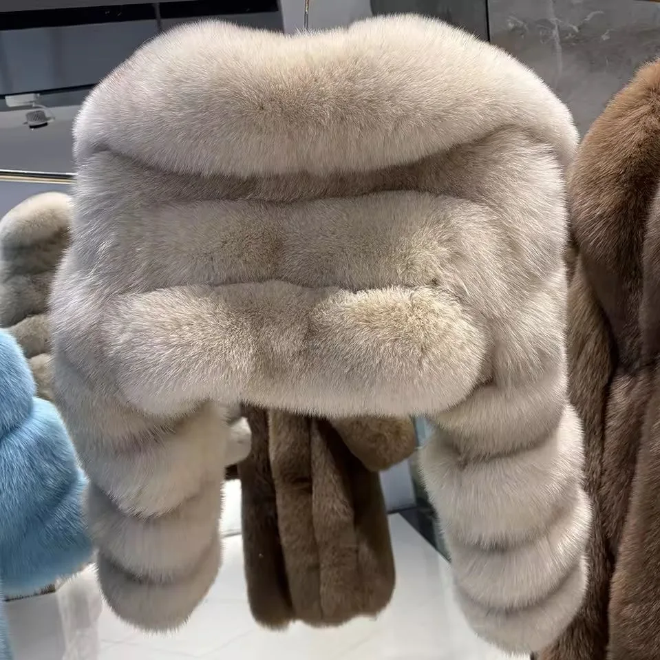 Wulend Faux Fur Coat color