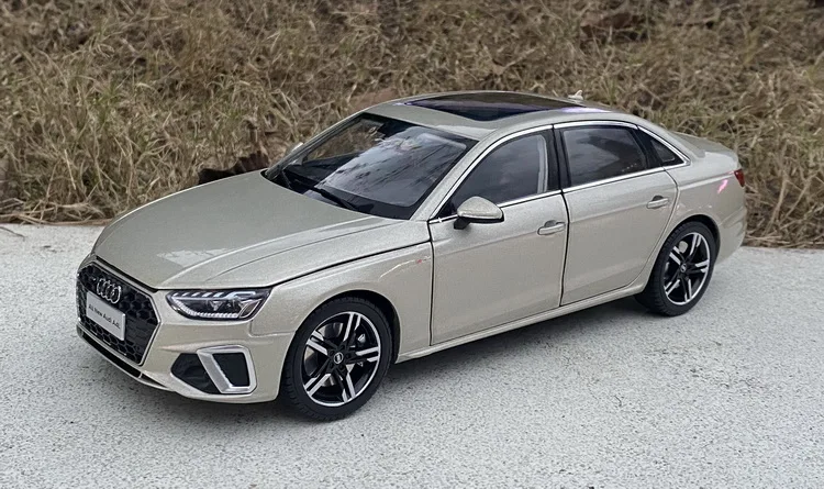 

1:18 Au~di A4L 2020 alloy car model toys gift collection