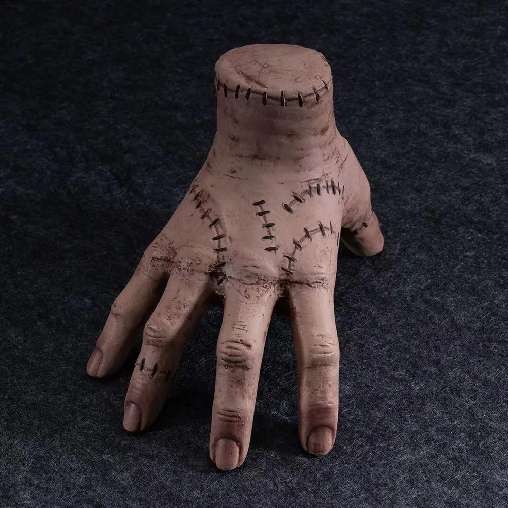 

Halloween Horror Wednesday Thing Hand From Addams Family Cosplay Latex Figurine Home Decor Crafts Party Prop