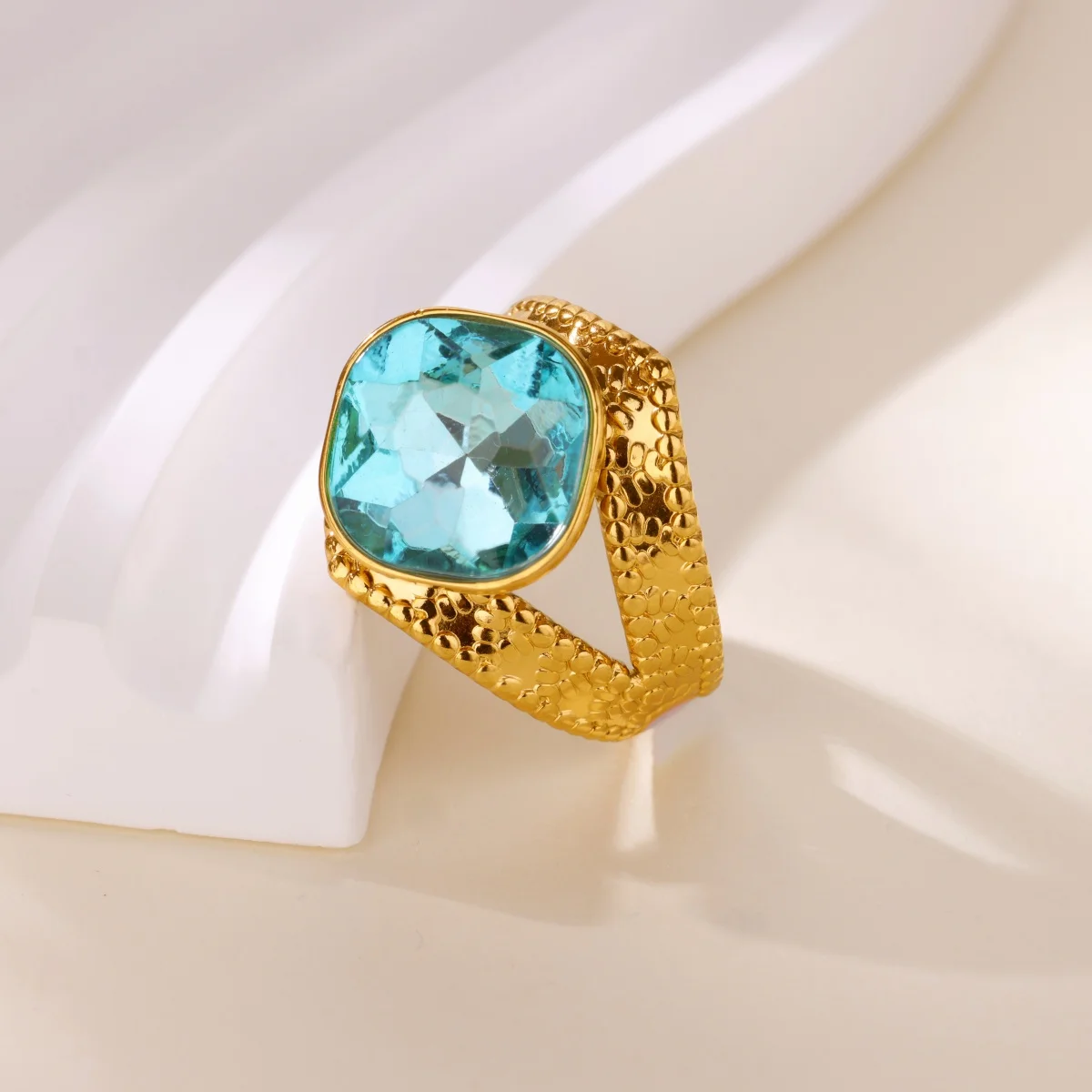 Zirconia Rings for Women Girls with Geometric Heart Design