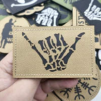 Это как WAY, полный шлем, вышитая повязка на руку, значок в стиле милитари, застежка-крючок и петля, нашивка — изображение 6