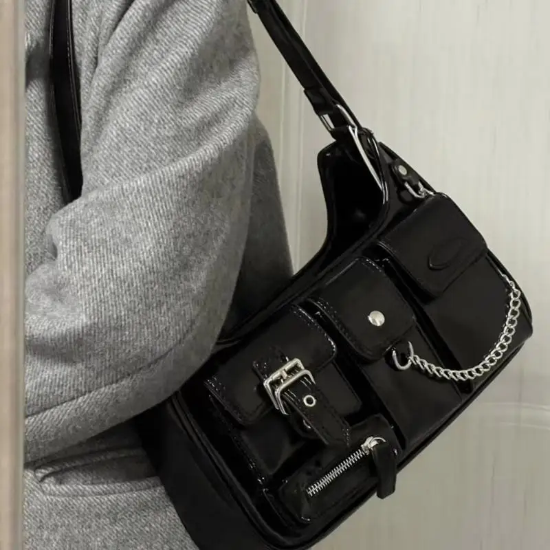 28GD Functional and Stylish Shoulder Bag with Multiple Pockets Adjustable Strap Perfect for Everyday Use and Travel