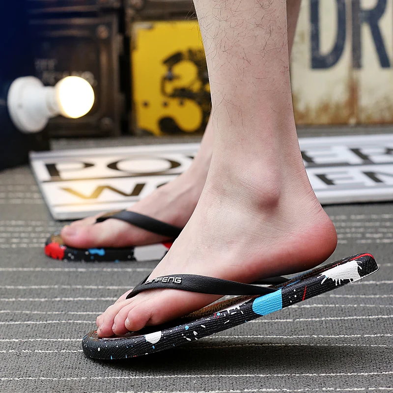 New Men's Slippers Summer Outdoor Flip Flops Men Slippers Clogs Graffiti Punk Men Slippers Slides Non-slip Men Sandals Footwear