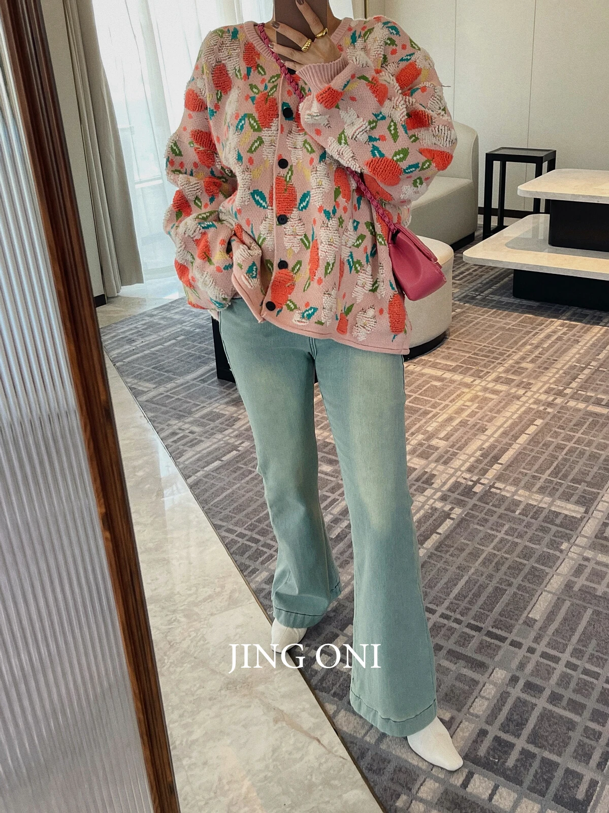 카디건 우아한 단추가 있는 여성용 단색 V넥 스웨터: 2023 가을 신상, 하이 스트리트 캐주얼 올매치 가디건 9 꽃 가디건 스웨터 니트웨어 블라우스, 여성 의류, 2023 한국 패션 스타일, 가을 빈티지 우아한 겨울 Y2k 크롭 탑