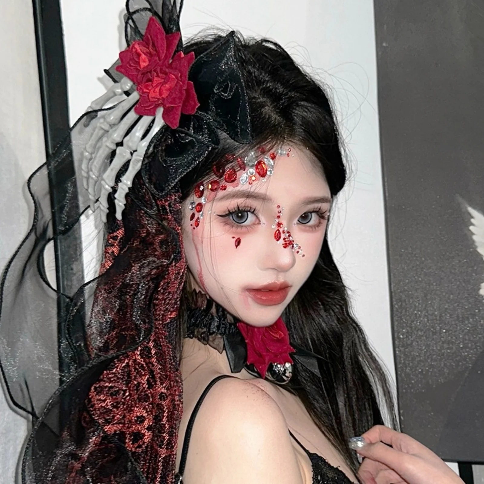 1PC Spooky Skull Hand Hair Clip With Red Rose & Black Veil, Halloween Gothic Hair Accessory