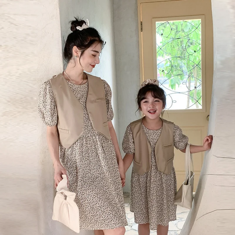 

Mom and daughter dress 2023 New in Family matching clothes Summer Gentle wind dress apricot vest twopiece set Kids Clothes Girls