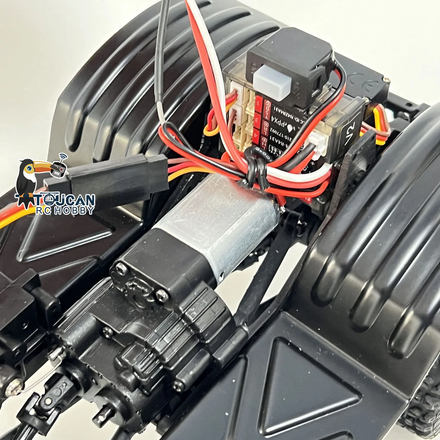 Hobby Plus 1/18 4WD RC Crawler Car Electric RC Off Road 4x4 Vehicles CR18P Model Light System ESC Servo 2 Speed Mini RC Toys 6