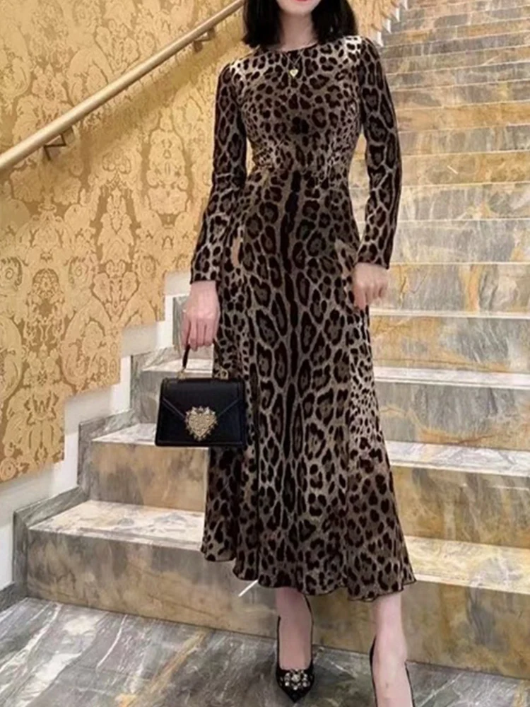 

Spring and autumn new leopard print round neck long sleeve A-line skirt high waist fishtail dress fashion temperament dress