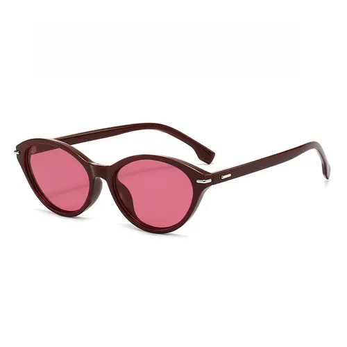 Cat-eye fashion trend decorative sunglasses - perfect everyday eyewear for ladies - Image 3