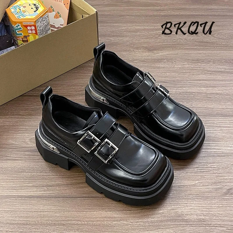 

BKQU 2024 New Trend Punk Loafers Square Head Lolita Double Button Sweet Cool Platform Shoes Metal Decoration pumps