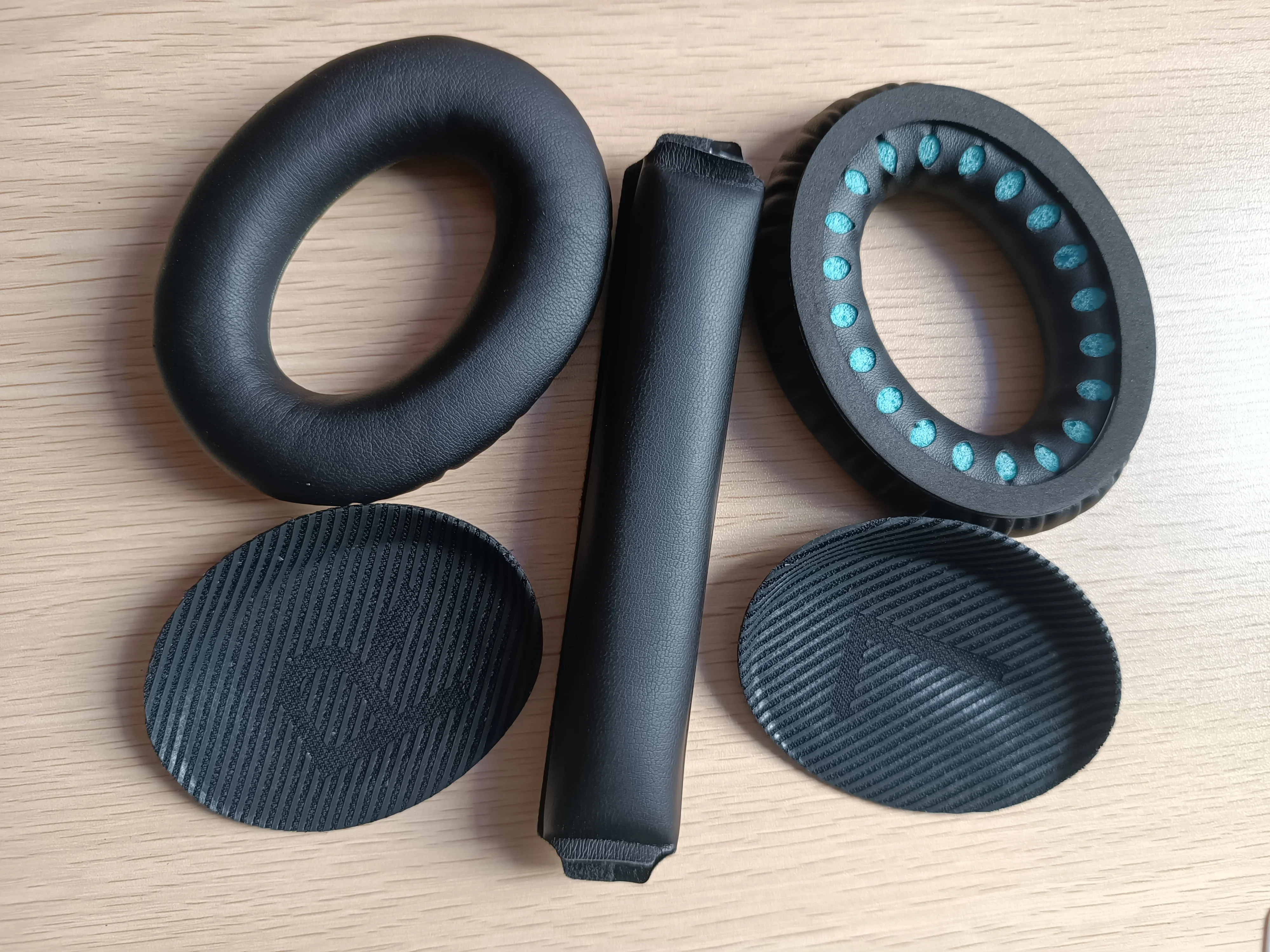 

Headband Cushion and Ear Pads Replacement for Bose Quiet Comfort 25 35 (QC25 QC35) QuietComfort (QC35ii) Headphones Cover