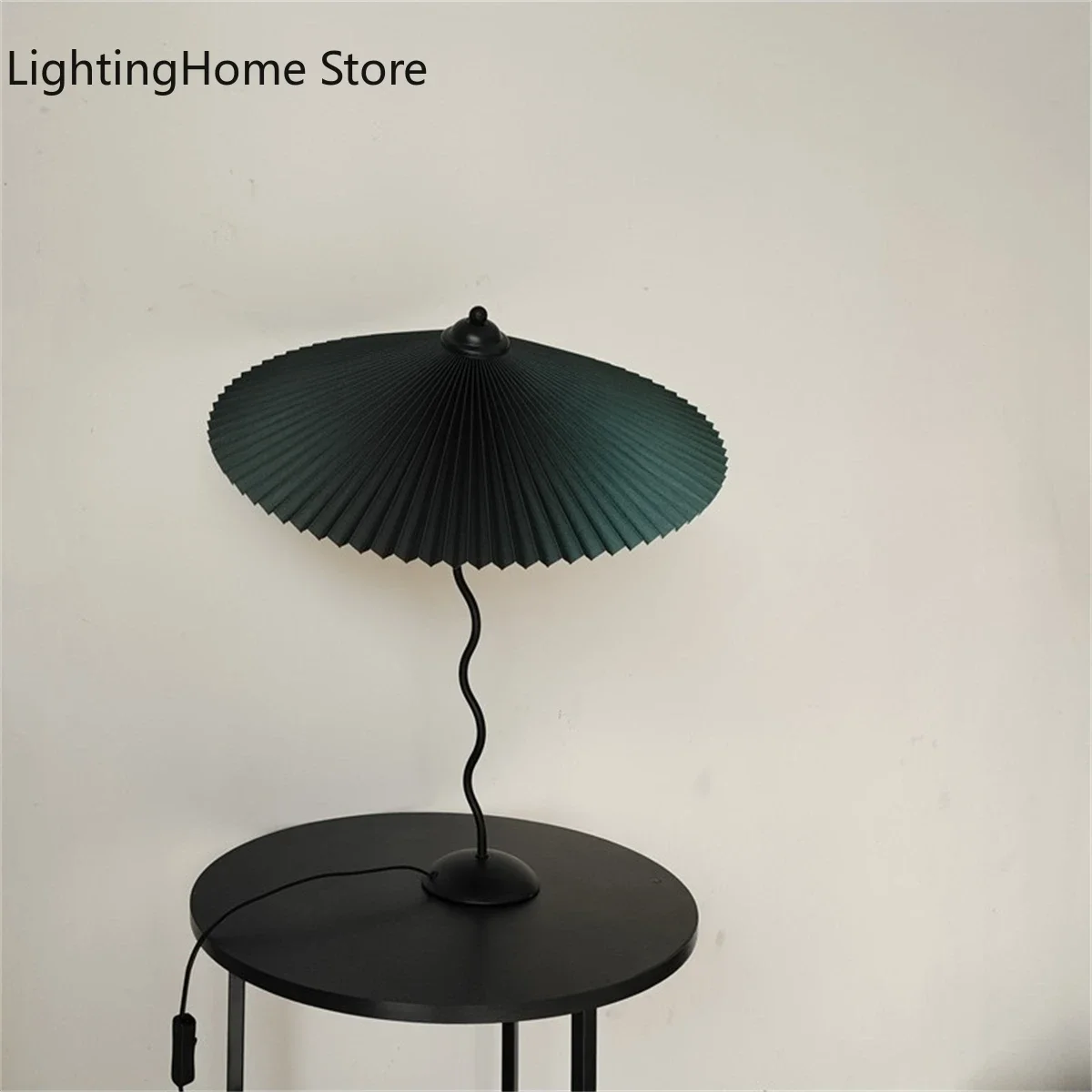 Table Lamp ins Retro Pleated Umbrella Nordic Medieval Korean Master Bedroom Bedside Lamp Swing Iron Art table lamp