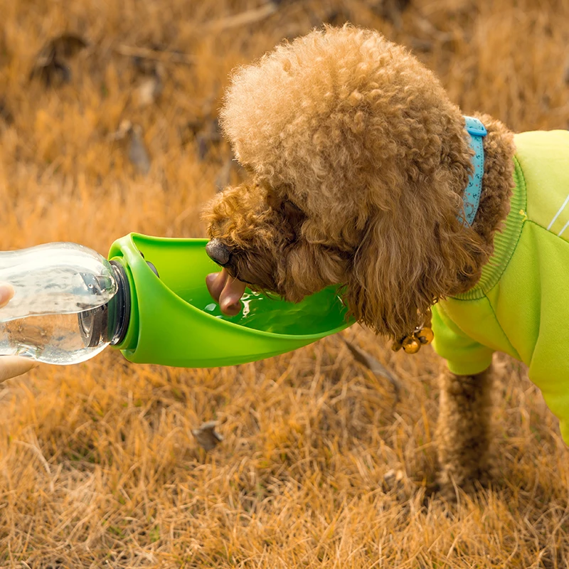 

680Ml Portable Pet Dog Water Bottle Soft Silicone Leaf Design Travel Dog Bowl for Puppy Cat Drinking Outdoor Pet Water Dispenser