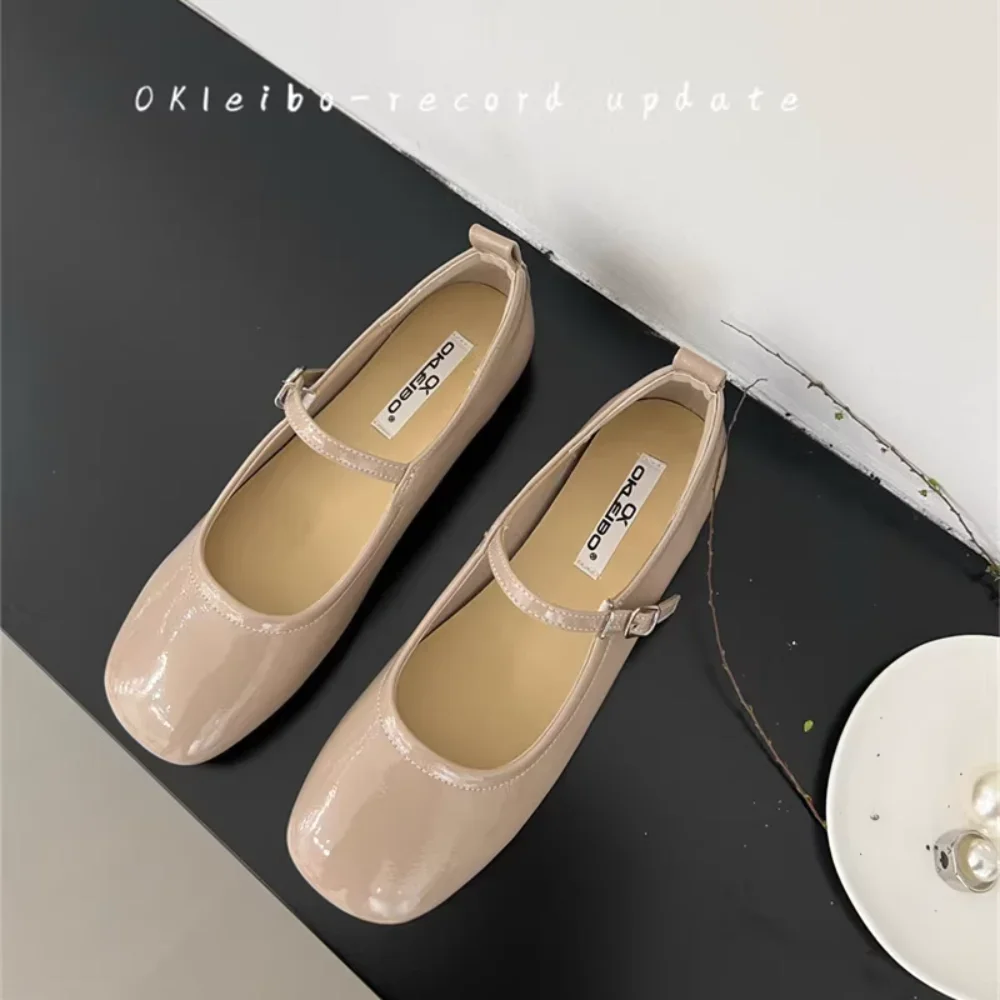 Brand Flat Bottom Mary Jane Women's Shoes French Retro One Line Buckle Red Women's Patent Leather Ballet Shoes Trend Size 33-44 5