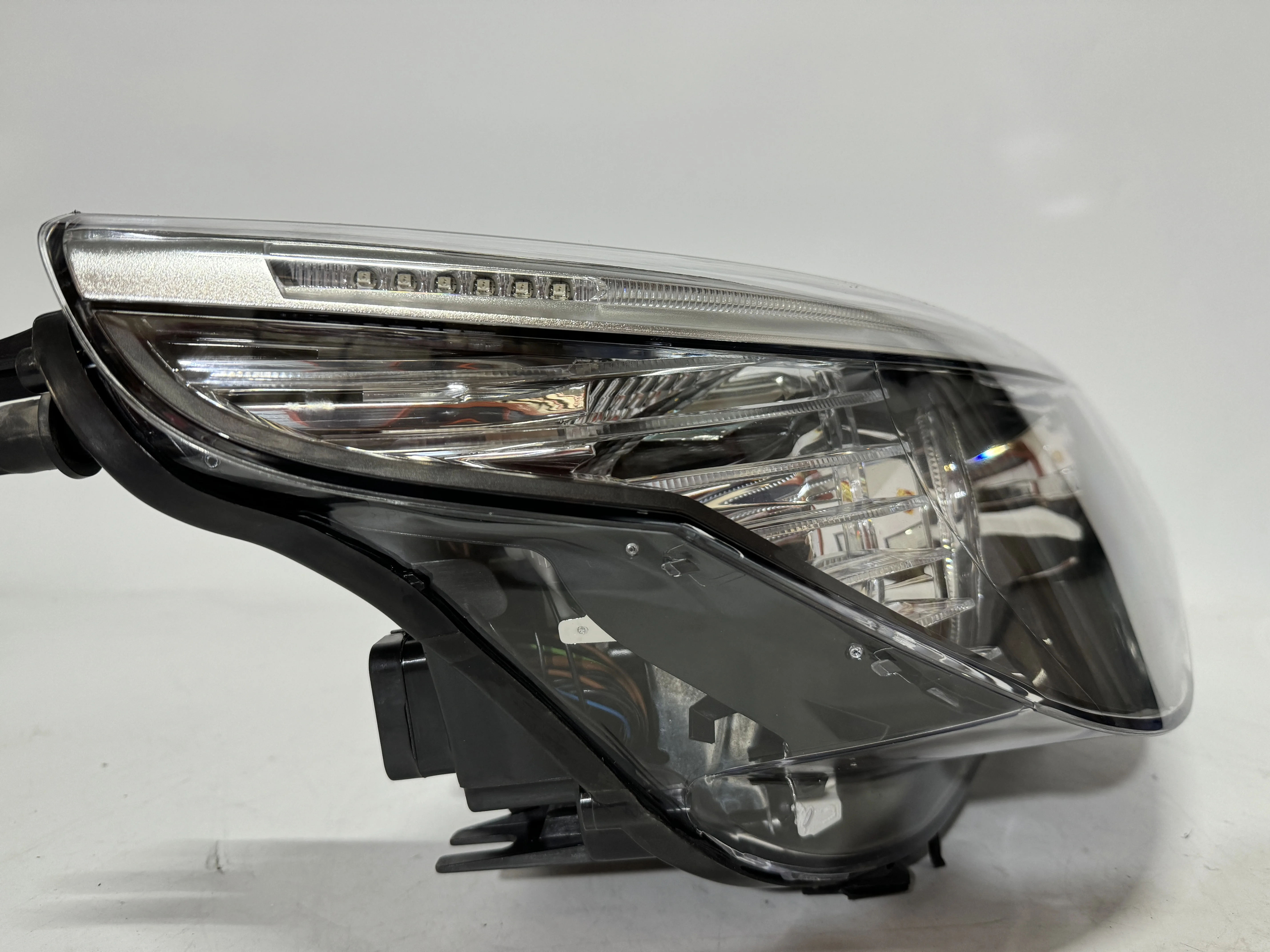 Fit For BMW 5 Headlight 2008-2010 BMW E60 Headlight Xenon Headlamps AFS And Without AFS Plug And Play Upgrade And Modification